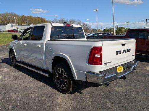 Bright White Clearcoat 2025 RAM 1500 Laramie