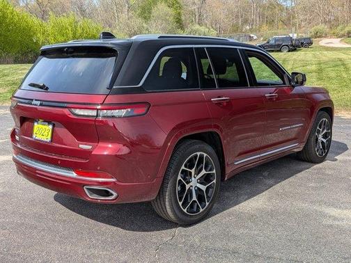 Velvet Red Pearlcoat 2023 Jeep Grand Cherokee 4xe Summit