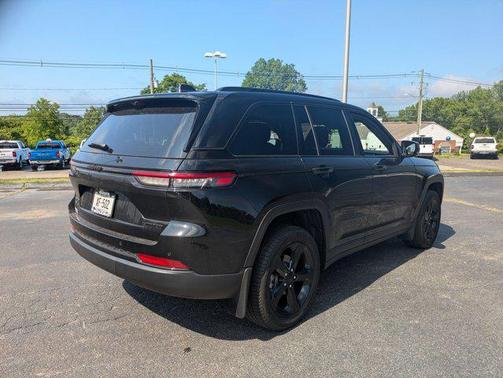 2024 Jeep Grand Cherokee Limited X