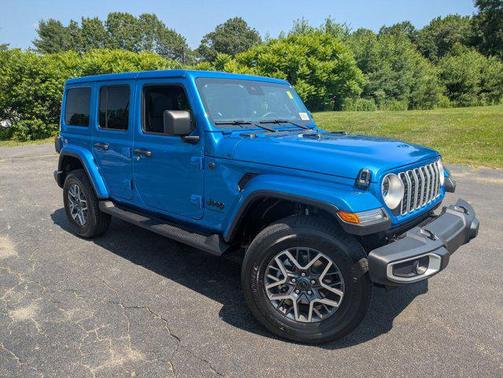 2025 Jeep Wrangler 4-Door Sahara 4x4