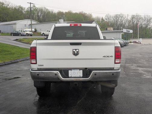 2017 RAM 2500 Tradesman Crew Cab 4x4 6'4' Box