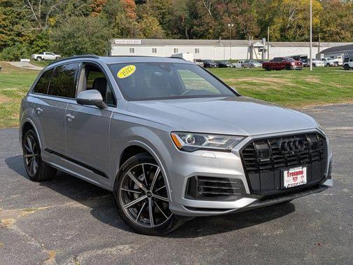 2022 Audi Q7 55 Premium Plus
