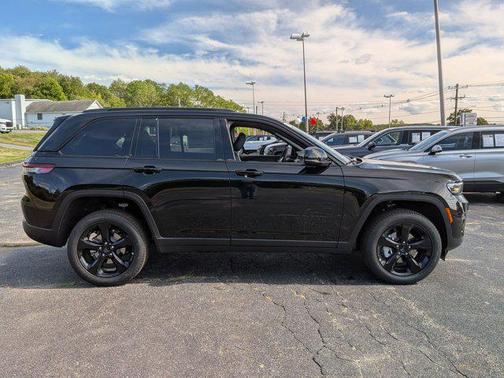 2025 Jeep Grand Cherokee Limited X