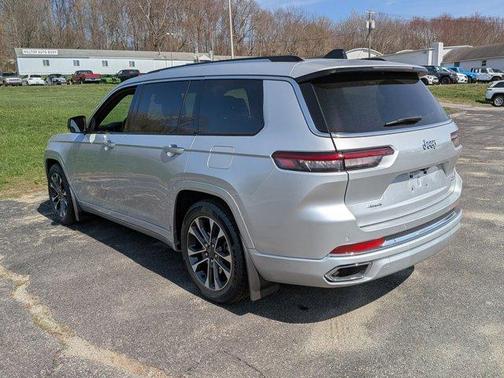 Silver Zynith 2023 Jeep Grand Cherokee L Overland