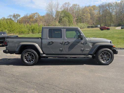 2021 Jeep Gladiator Overland