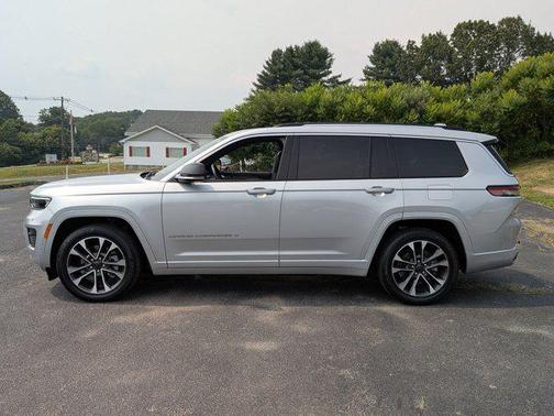 2022 Jeep Grand Cherokee L Overland
