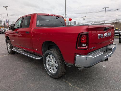 Molten Red Pearlcoat 2026 RAM 2500 Big Horn