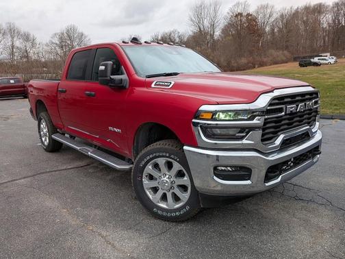 Molten Red Pearlcoat 2026 RAM 2500 Big Horn