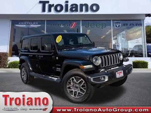 2024 Jeep Wrangler 4-Door Sahara 4x4