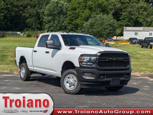 2024 RAM 2500 Tradesman Crew Cab 4x4 6'4' Box