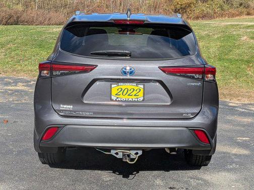 2022 Toyota Highlander Hybrid XLE
