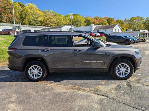 2024 Jeep Grand Cherokee L Laredo