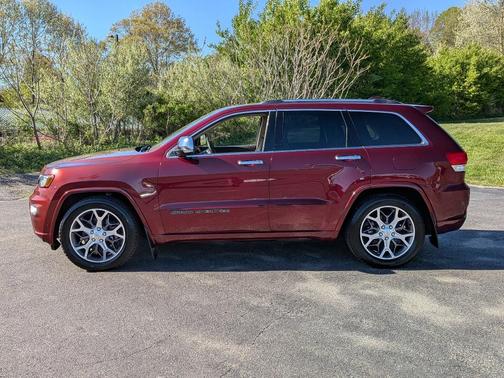 Velvet Red Pearlcoat 2021 Jeep Grand Cherokee Overland