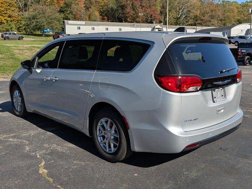 2026 Chrysler Voyager LX