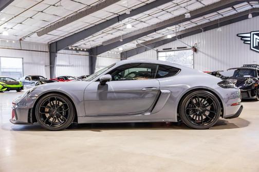 2023 Porsche 718 Cayman GT4