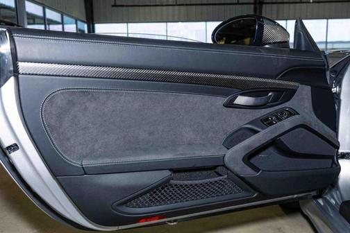 2025 Porsche 718 Cayman GT4 RS