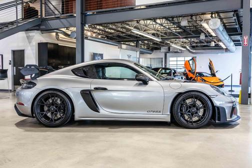 2025 Porsche 718 Cayman GT4 RS