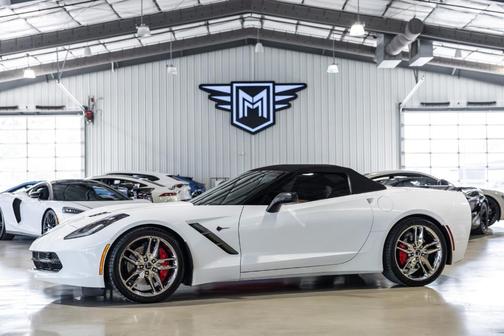 Arctic White 2018 Chevrolet Corvette Stingray Z51