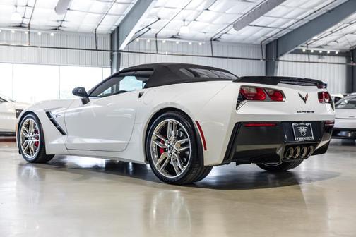 Arctic White 2018 Chevrolet Corvette Stingray Z51