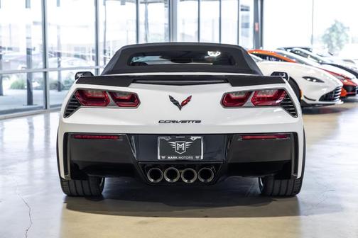 Arctic White 2018 Chevrolet Corvette Stingray Z51
