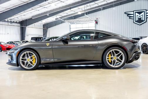 Grigio Silverstone Metallic 2024 Ferrari Roma Base