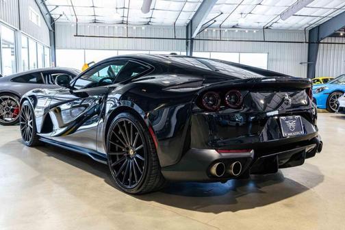 2018 Ferrari 812 Superfast Base