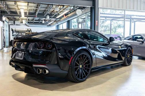 2018 Ferrari 812 Superfast Base
