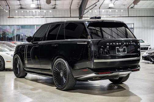2023 Land Rover Range Rover P530 SE