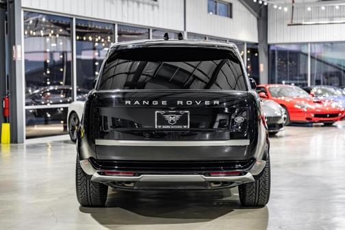 2023 Land Rover Range Rover P530 SE