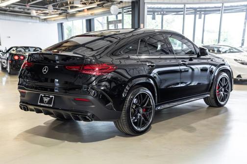 Obsidian Black Metallic 2025 Mercedes-Benz AMG GLE 63 S
