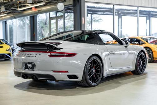 2018 Porsche 911 Targa 4