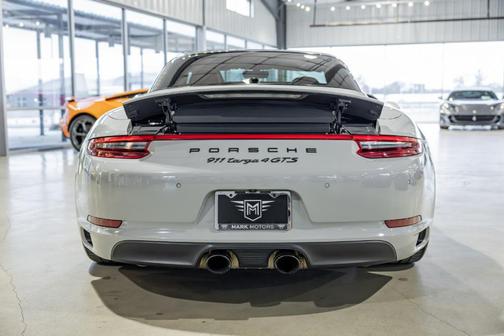 Chalk 2018 Porsche 911 Targa 4