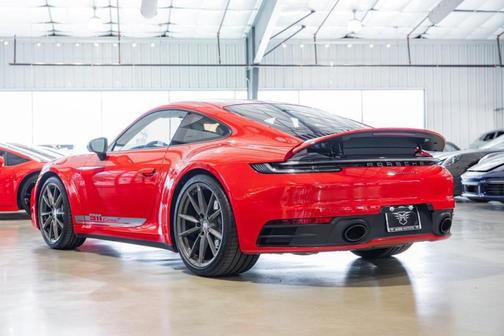 2024 Porsche 911 Carrera