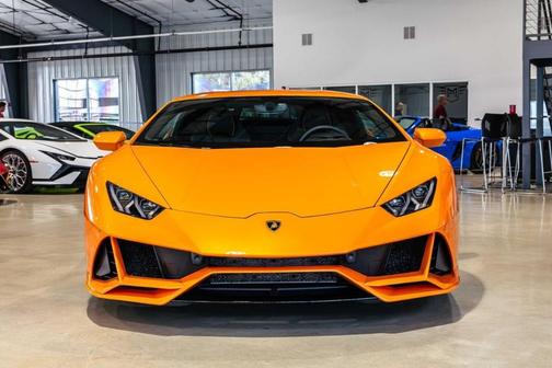 2020 Lamborghini Huracan EVO Base