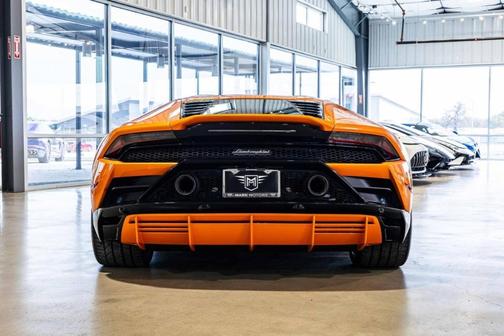 2020 Lamborghini Huracan EVO Base