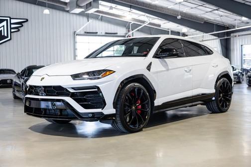 Bianco Monocerus Metallic 2022 Lamborghini Urus