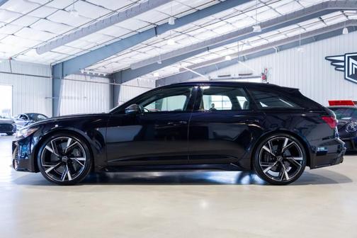 Sebring Black 2023 Audi RS 6 Avant 4.0T quattro