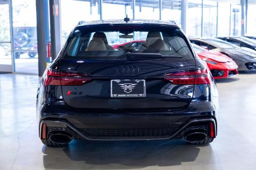 Sebring Black 2023 Audi RS 6 Avant 4.0T quattro