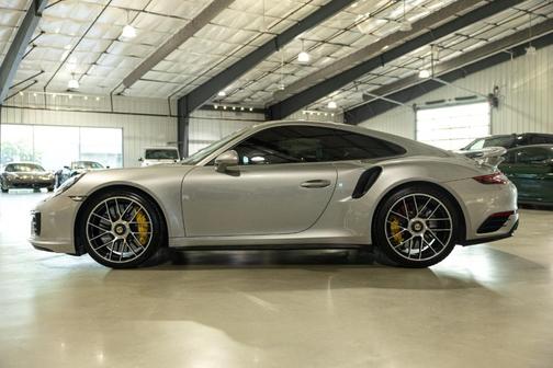 2018 Porsche 911 Turbo S