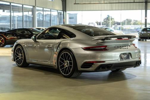 2018 Porsche 911 Turbo S