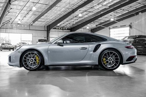 2018 Porsche 911 Turbo
