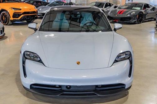 Photo 2 of 33 of 2021 Porsche Taycan 4S