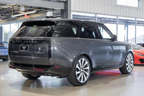 2025 Land Rover Range Rover P530 Autobiography