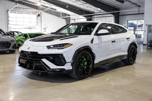 2024 Lamborghini Urus Performante