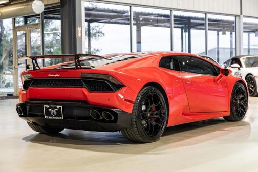 2017 Lamborghini Huracan LP580-2