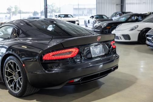 Gunmetal Pearl 2013 Dodge SRT Viper GTS