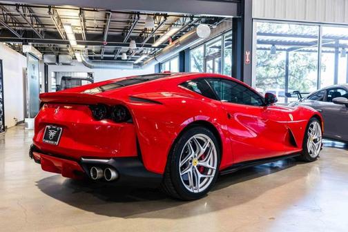 2018 Ferrari 812 Superfast Base