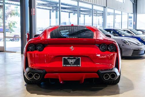 2018 Ferrari 812 Superfast Base