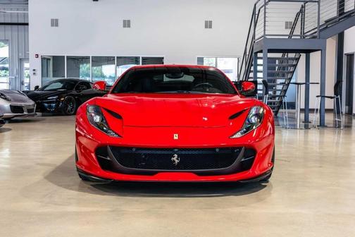 2018 Ferrari 812 Superfast Base