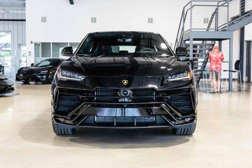 2024 Lamborghini Urus Performante